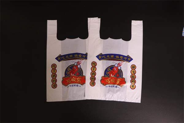 濟(jì)南塑料袋在設(shè)計(jì)的時(shí)候需要滿(mǎn)足消費(fèi)者的哪些要求？